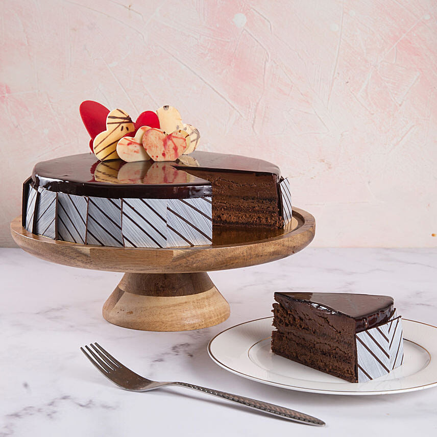 Chocolate Fudge Heart Cake 1 Kg