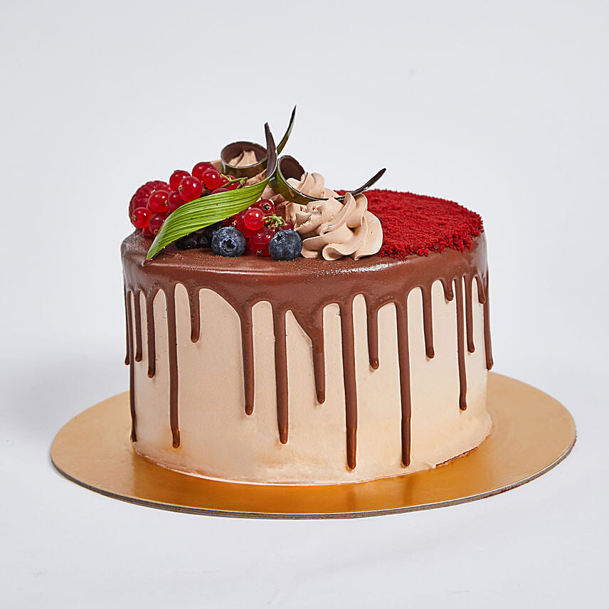 Chocolaty Red Velvet Eggless Cake 2 Kg