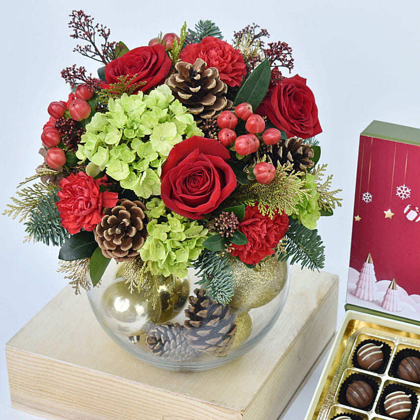 Christmas Sparkles Flower Arrangement with Chocolates