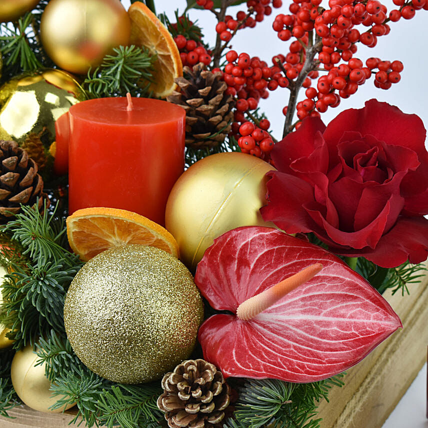 Christmas Wishes with Gold and Red Florals