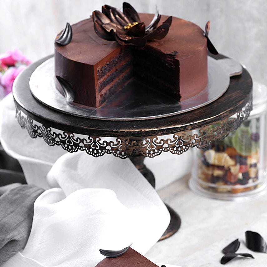 Classic Chocolate Vegan Cake 1.5 Kg