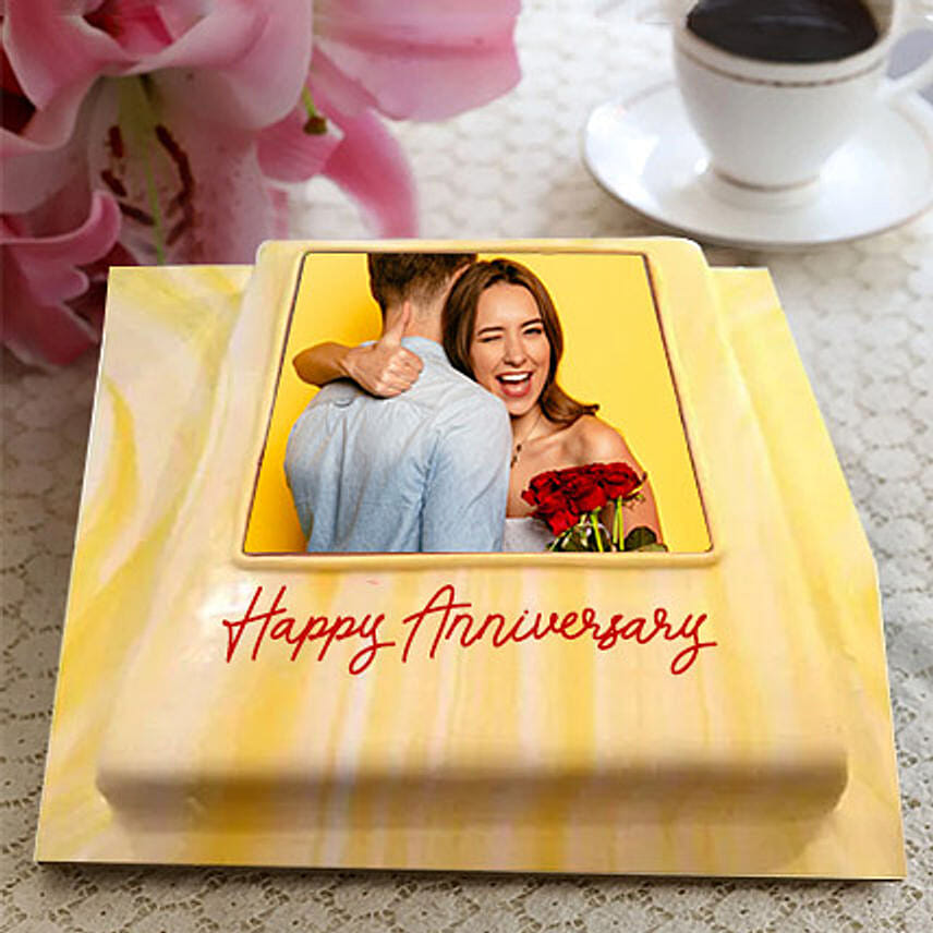 Couple Framed Photo Cake- Pineapple 2 Kg