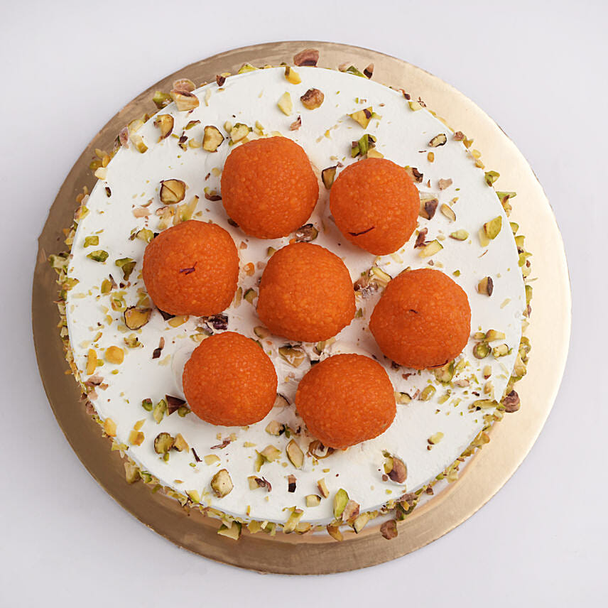 Eggless Creamy Vanilla Cake with Motichoor Laddu One Kg