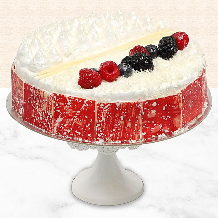 Creamy Vanilla Cake
