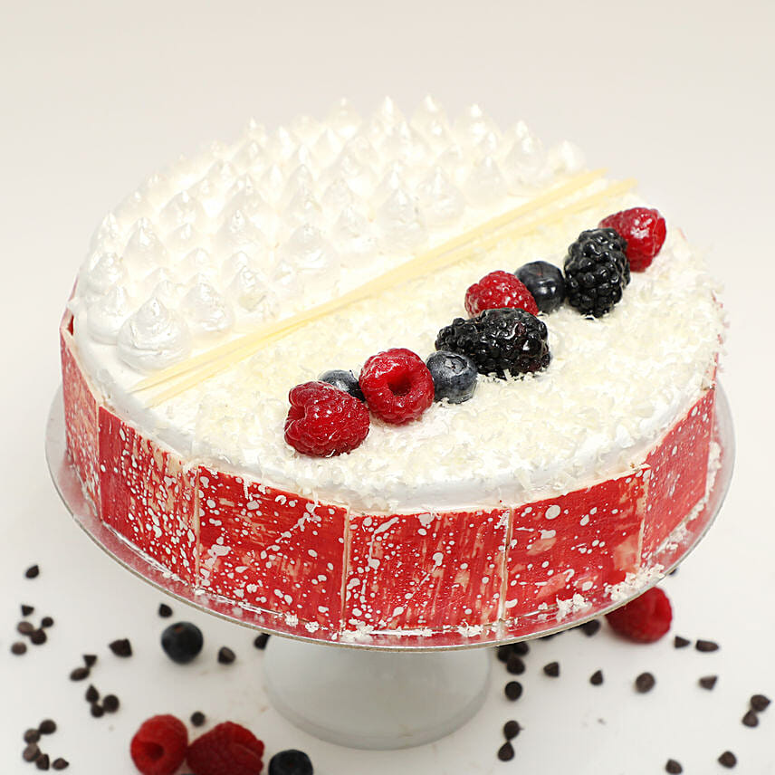 Creamy Vanilla Cake