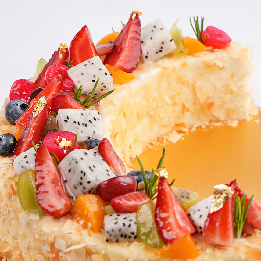 Cresecent Moon Fruits Cake