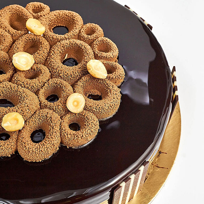 Crunchy Chocolate Hazelnut Eggless Cake 8 Portion