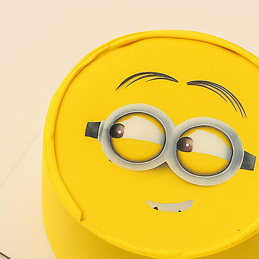 Cute Minion Celebration Fudge Cake Half KG