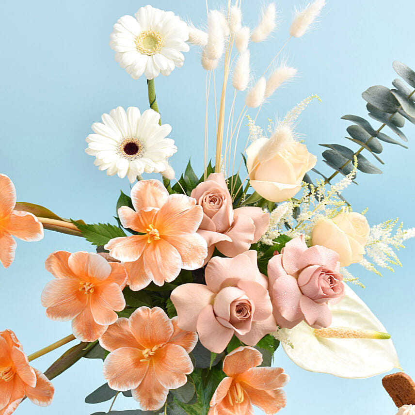 Delectable Lotus cake With Flowers