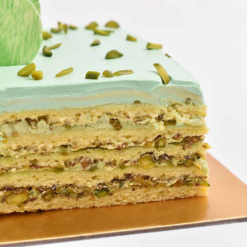 Delicious Pistachio Cake Half Kg