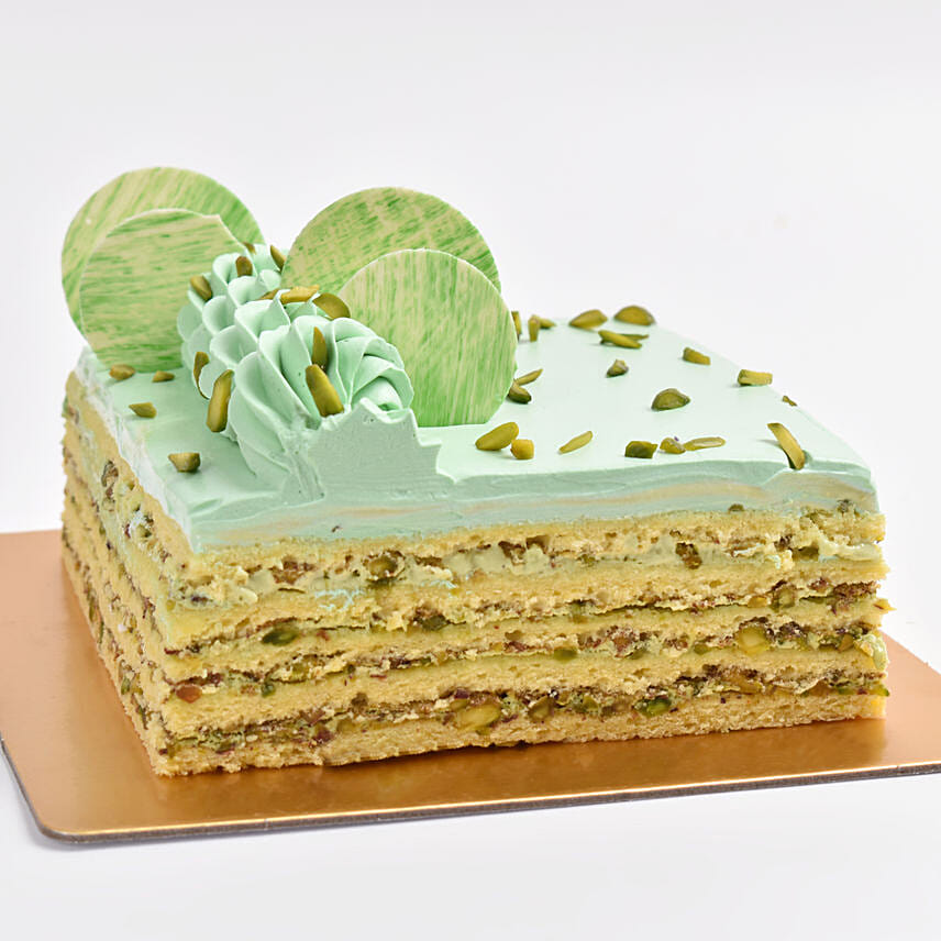 Delicious Pistachio Cake Half Kg
