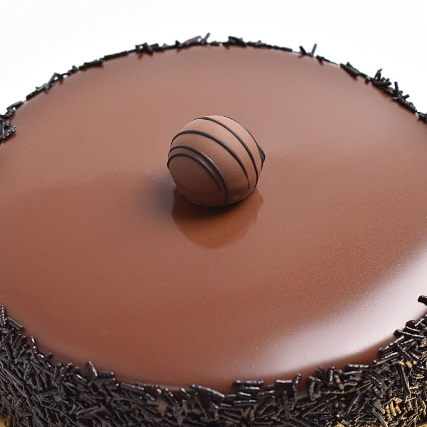 Delightful Anniversary Chocolate Fudge Cake 4 Portion