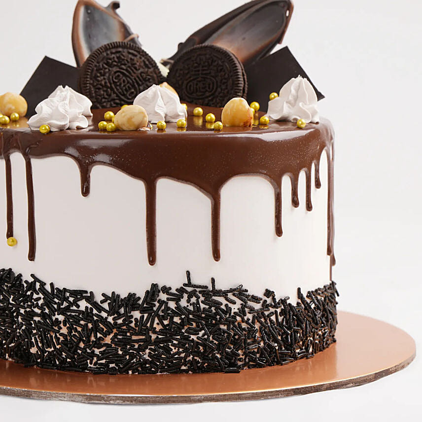 Dripping Chocolate Cake- 1 Kg