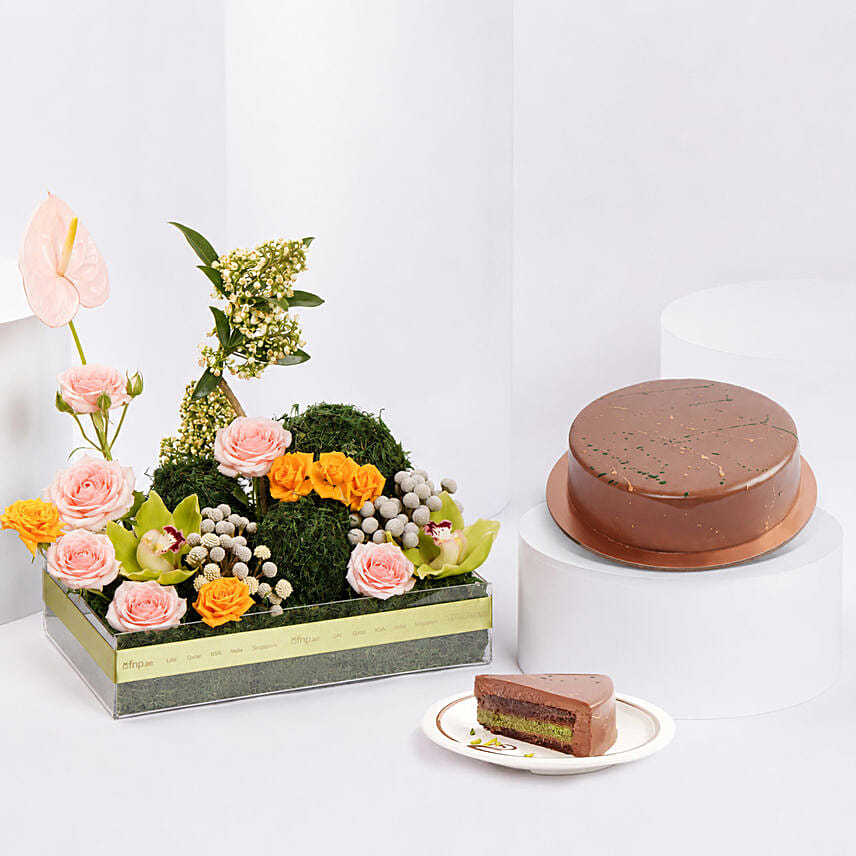 Dubai Chocolate Cake 8 Portion And Flower Arrangement