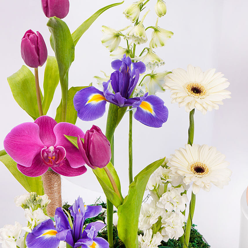Dubai Chocolate Cake And Flowers