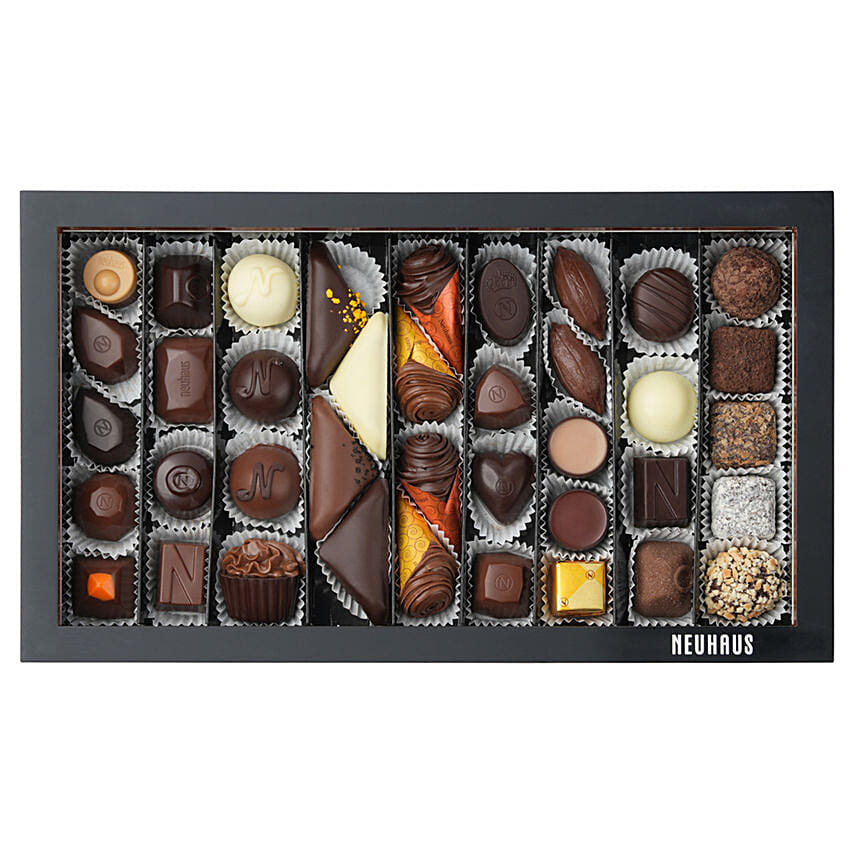 EID Wooden Hosting Box Masterpieces 39 Chocolates