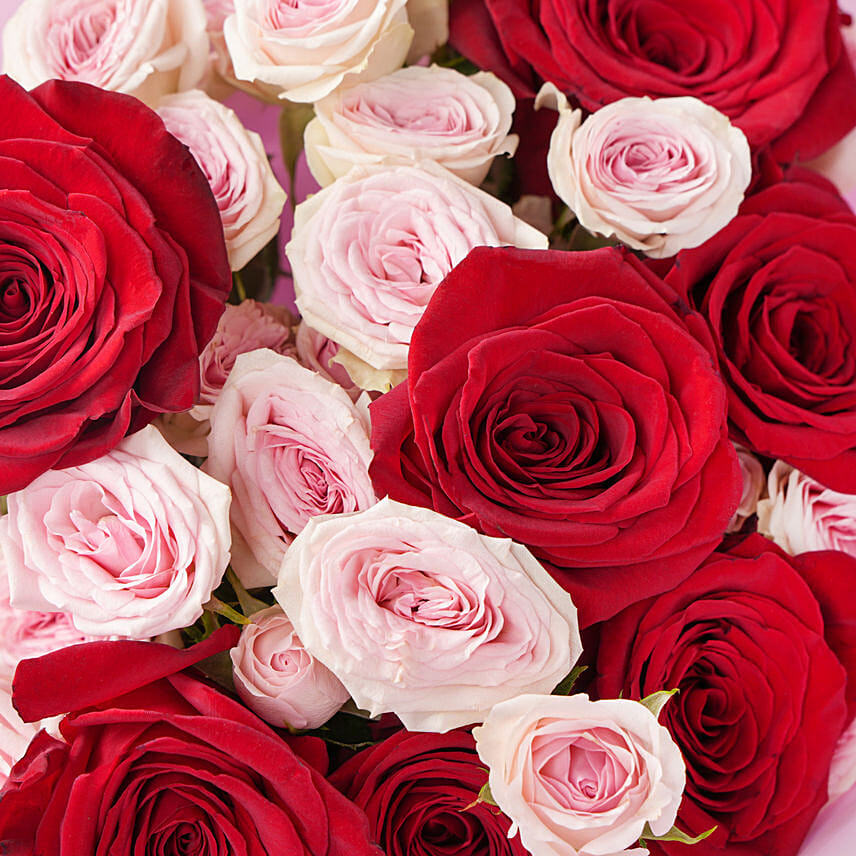 Elegant Duo Of Roses Bouquet