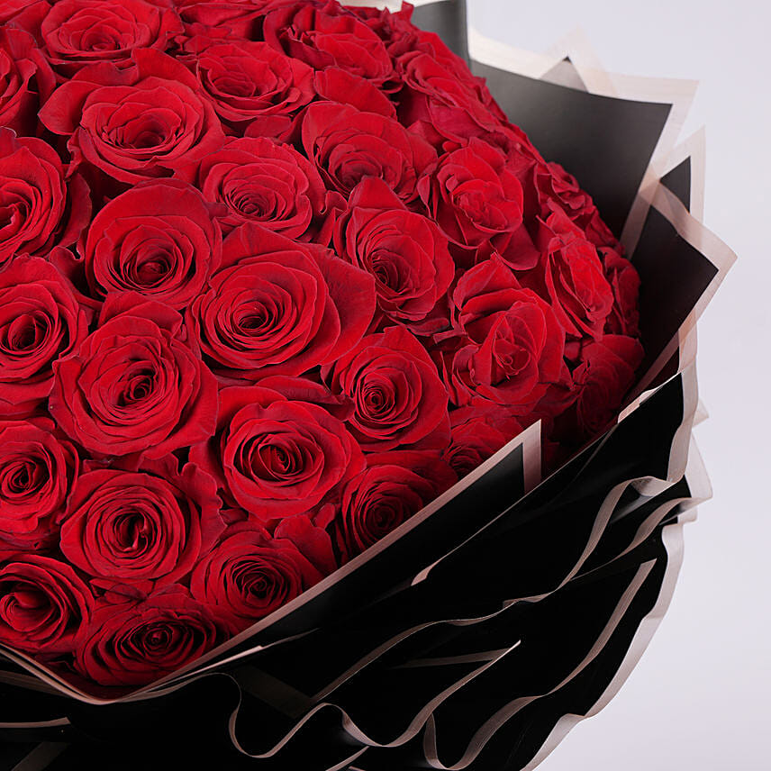 Elegant Red Rose Flower Bouquet