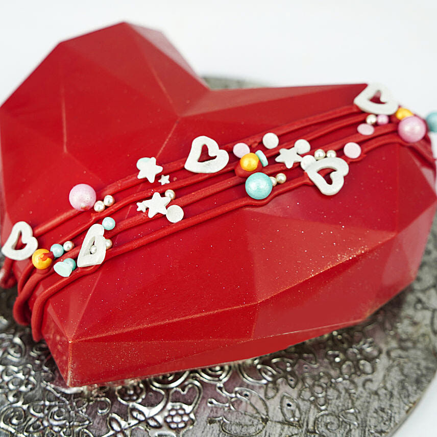 Floral Cuddle For My Valentine With Pinata Chocolate