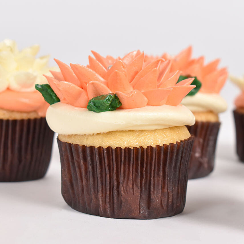 Flowers on Top Cupcakes