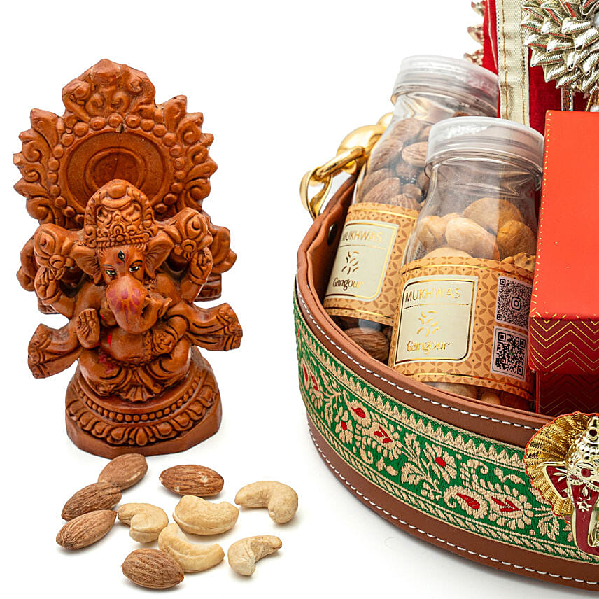 Ganpati Round Hamper