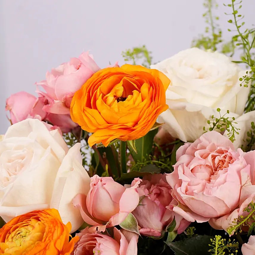 Golden Kiss Bouquet