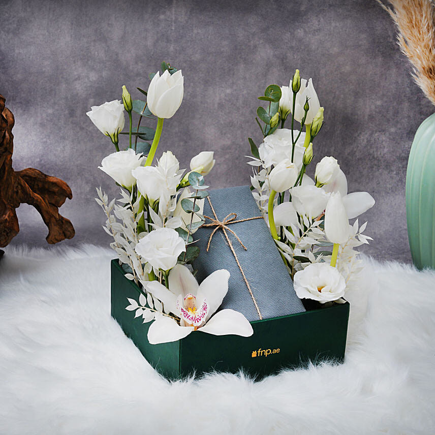 Iphone 15 Pro Max 1 TB  Black Titanium Gift Box with Flowers