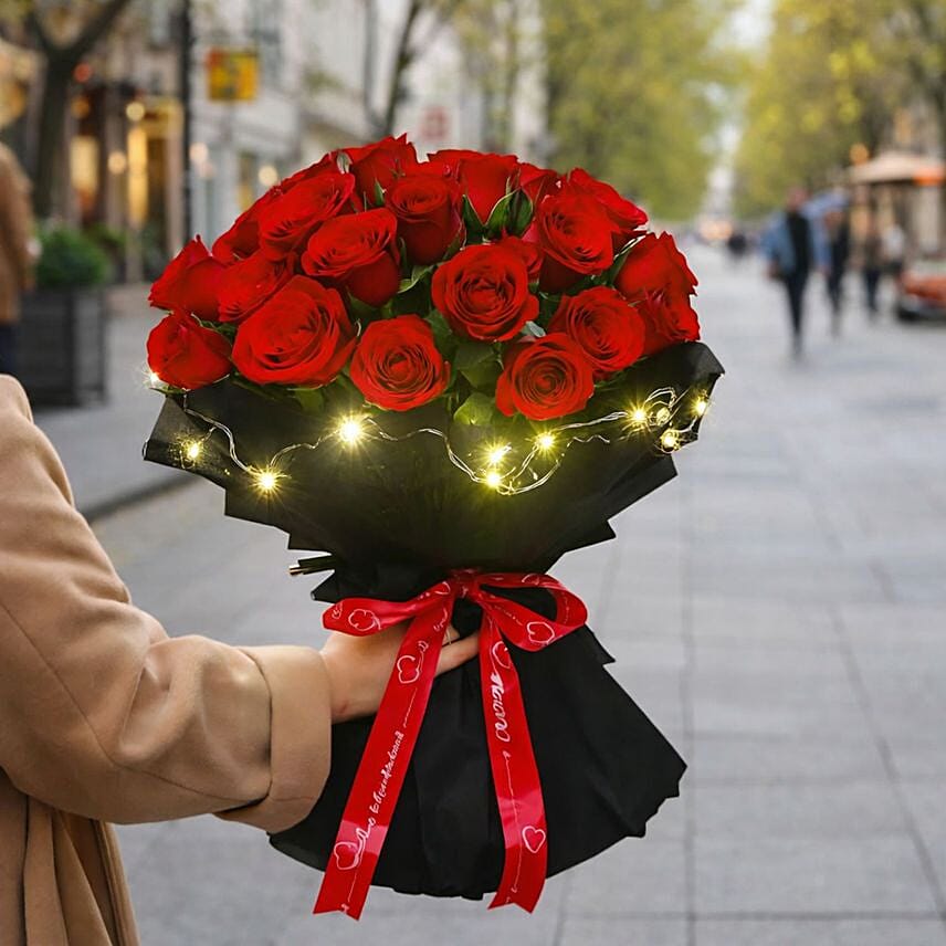 باقة ورد أحمر مضيئة