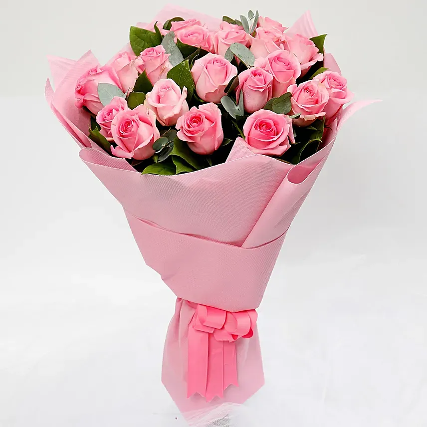 Light Pink Roses & Vanilla Cake