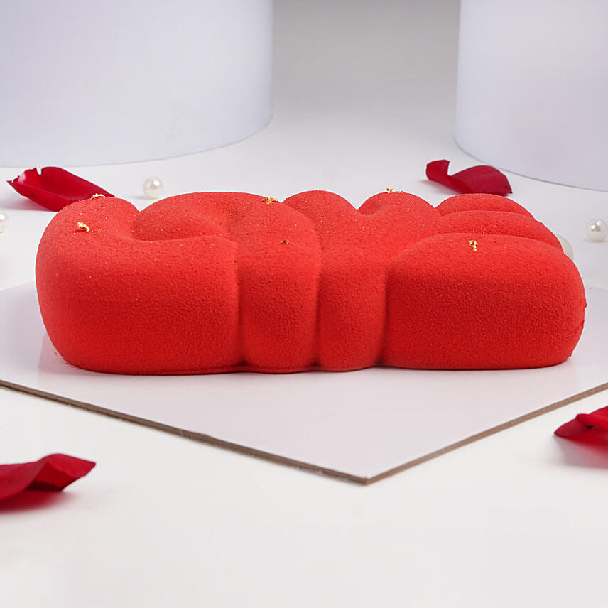 Love Struck Red Velvet Cake