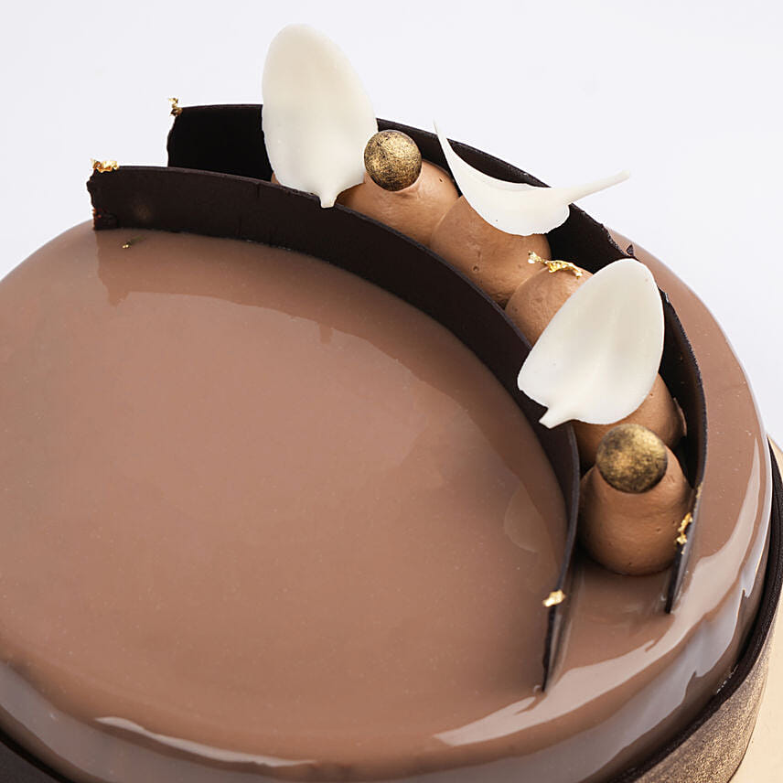 Luxurious Caramel Gold Fudge One Kg Cake