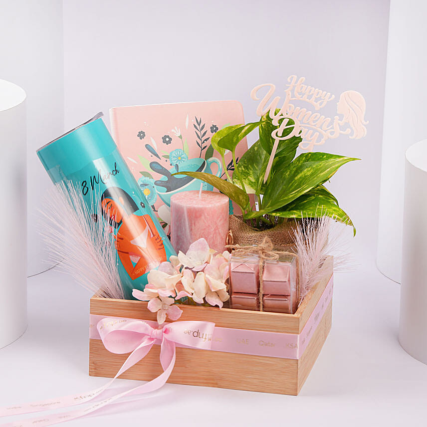 Elegant Gift Hamper