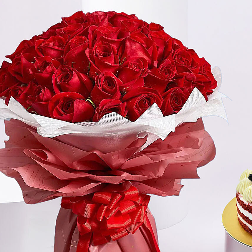 Majestic Red Roses With Red Velvet Birthday Cake