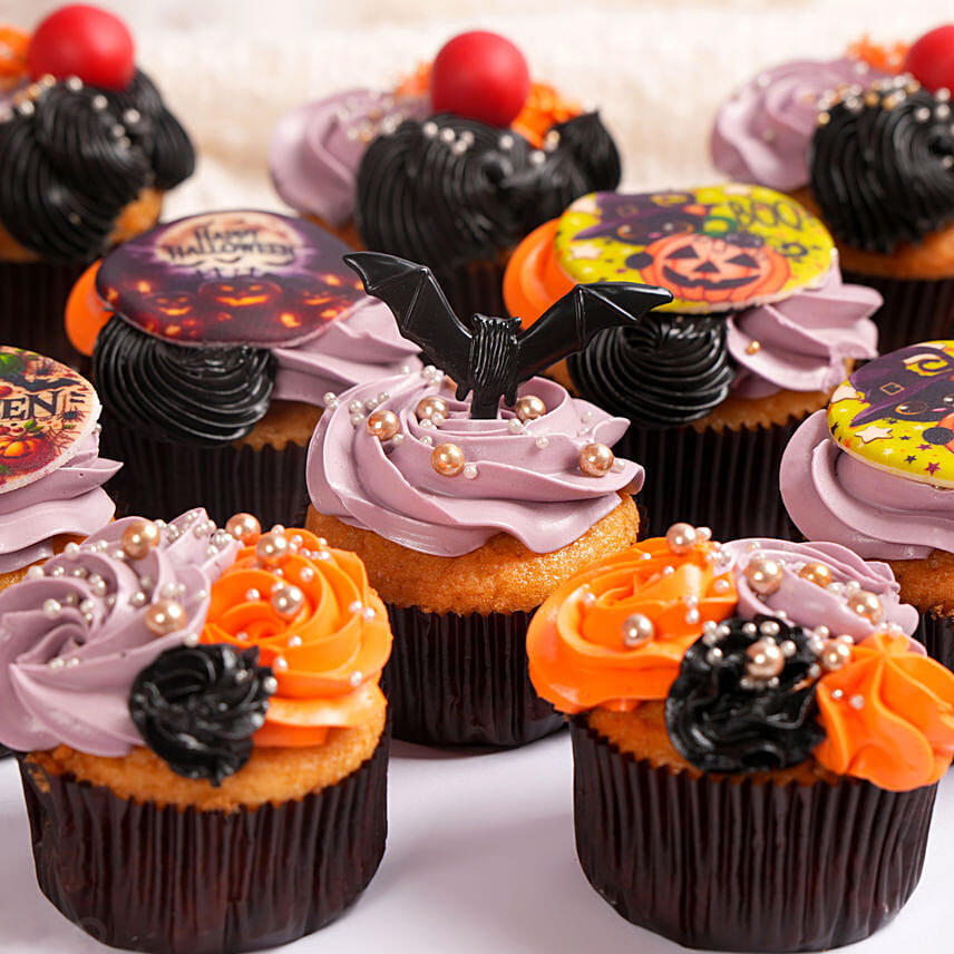 Midnight Magic Cupcakes Set Of 15 Pcs