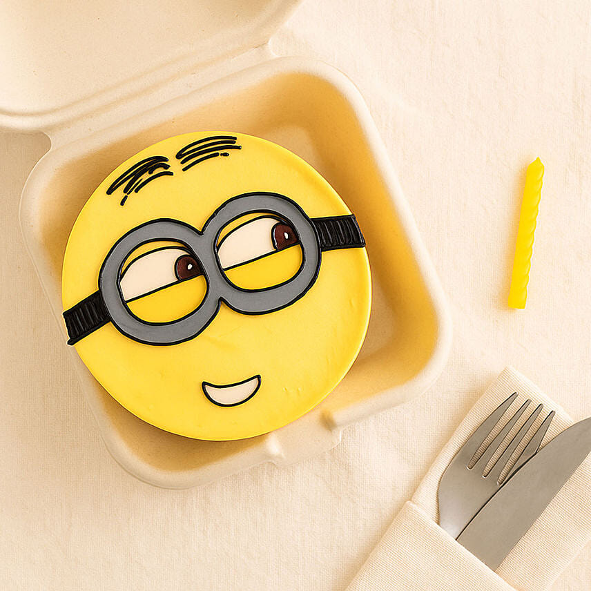 Minion Bento Fudge Cake