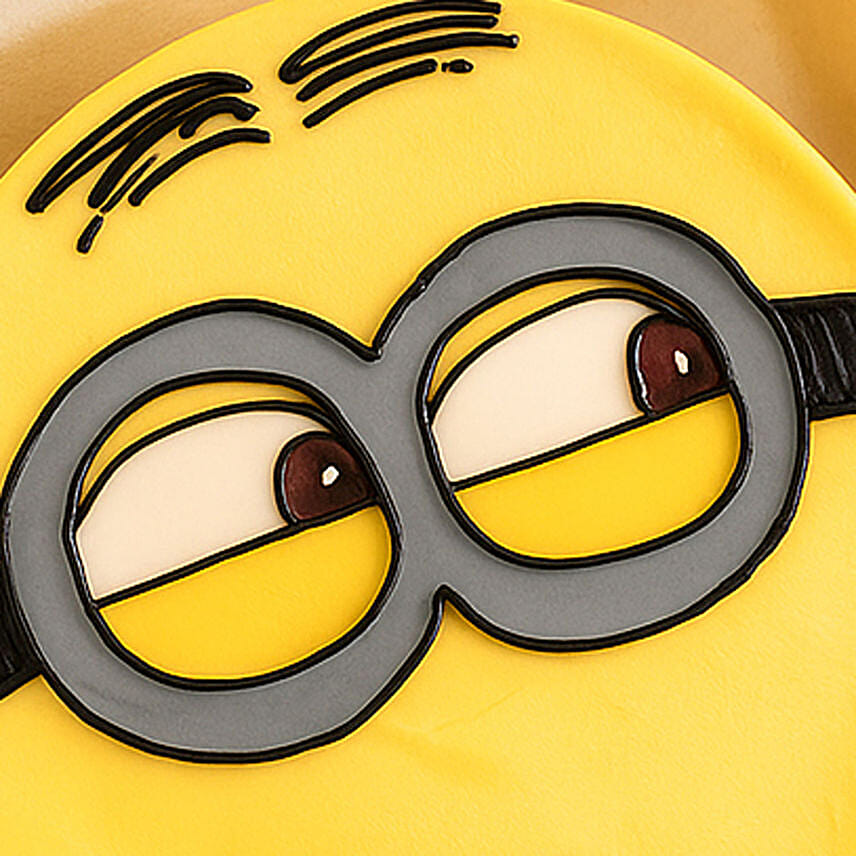 Minion Bento Fudge Cake