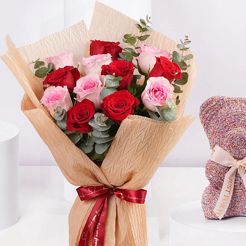 Mixed Roses Hand Bouquet With Teddy Gift Set