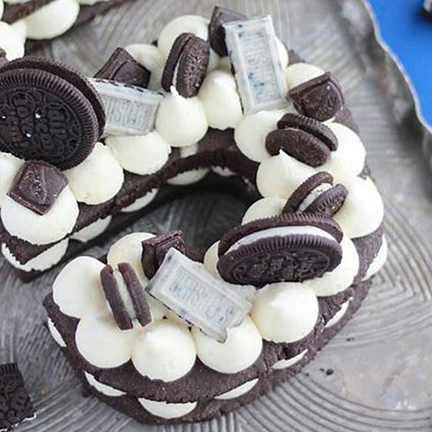 Number 5 Oreo Cookies Vanilla Cake