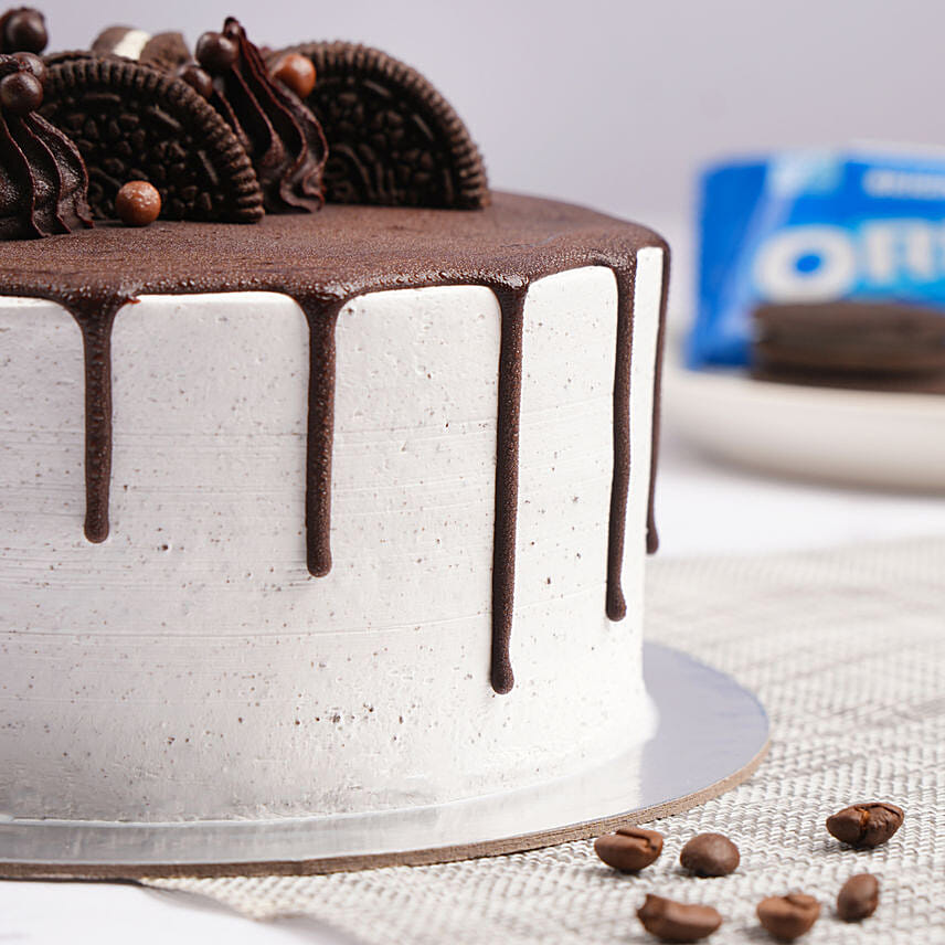Oreo Cookies and Cream Ice Cream Cake