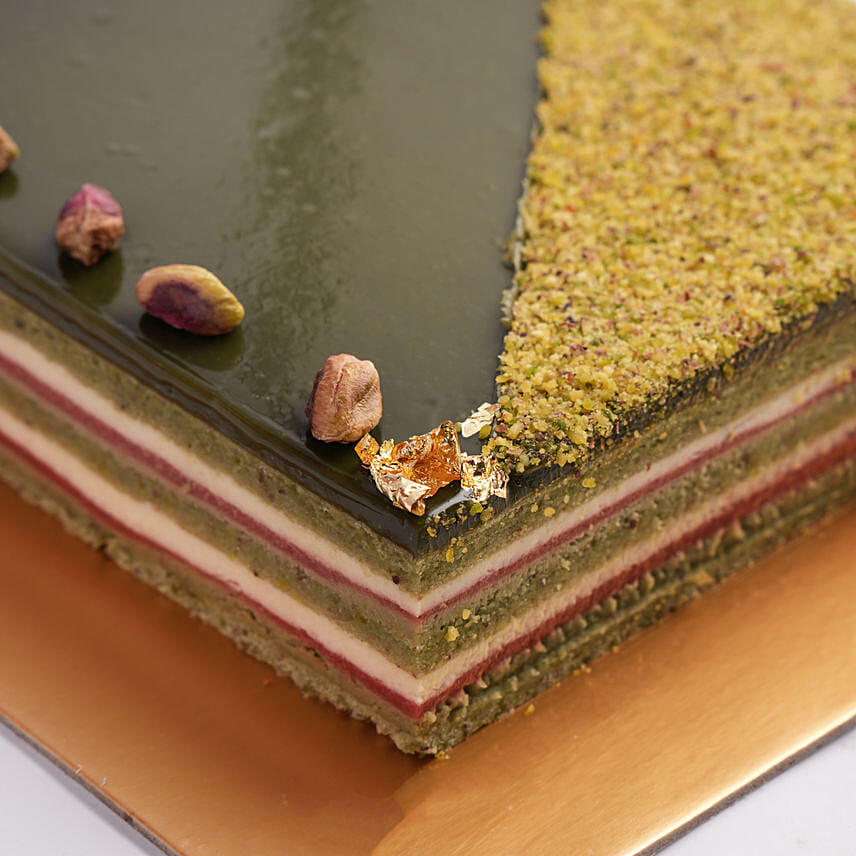 Pistachio Exotique Cake 4 Portion