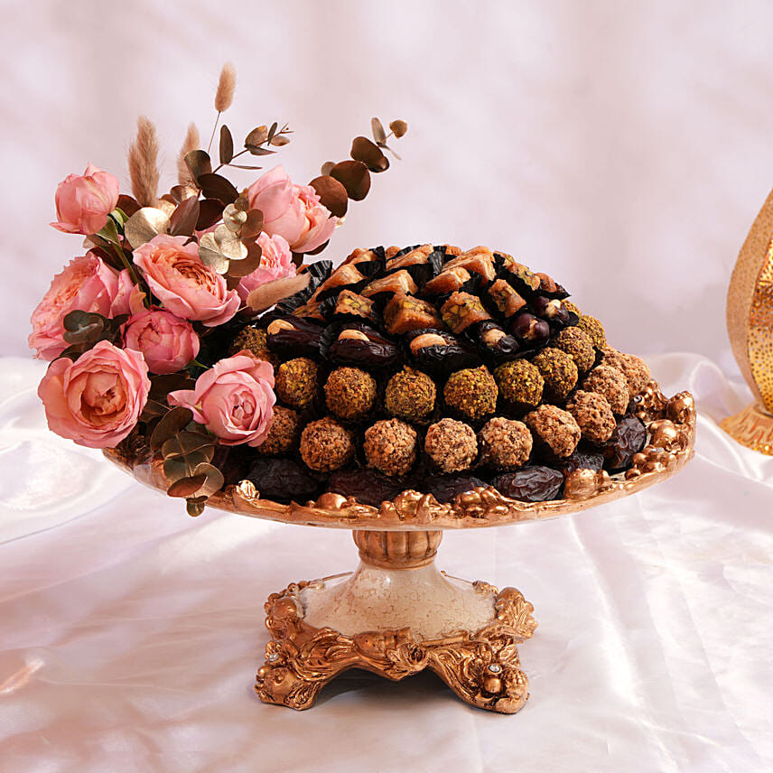 Ramadan Bliss Premium Dates And Sweets Platter