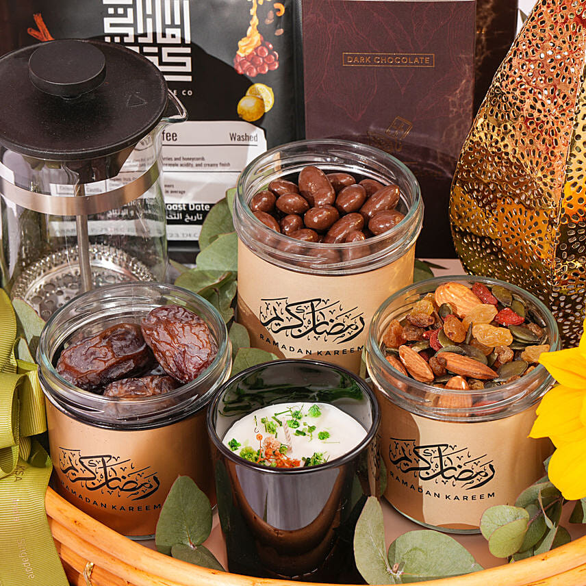 Ramadan Reverence Basket