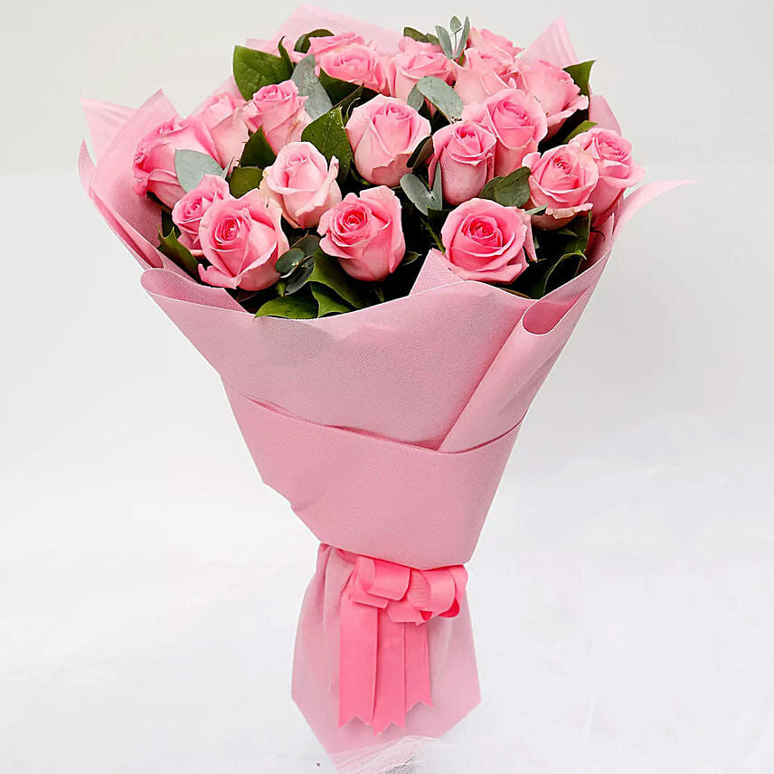 Ravishing Bouquet of 20 Pink Roses
