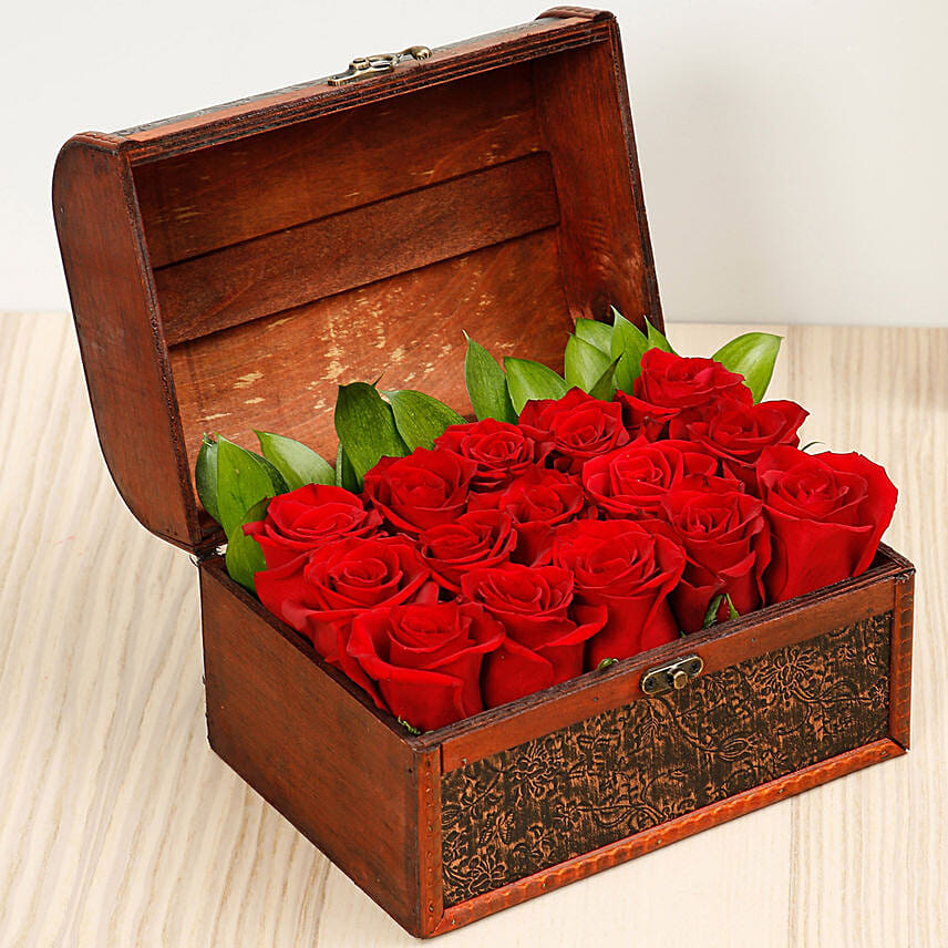 Red Roses & Chocolate Cake