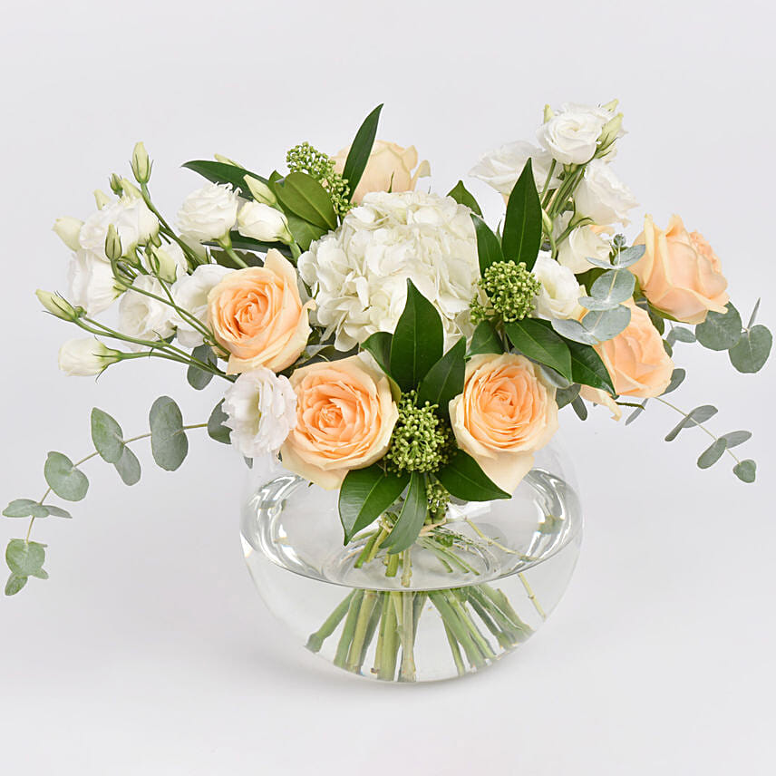 Roses and Hydrangea Flowers Table Centerpiece