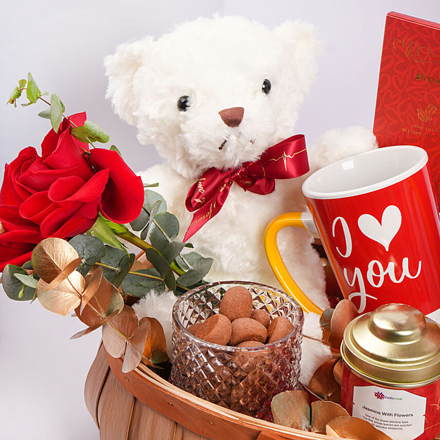 Snuggle N Sip Hamper