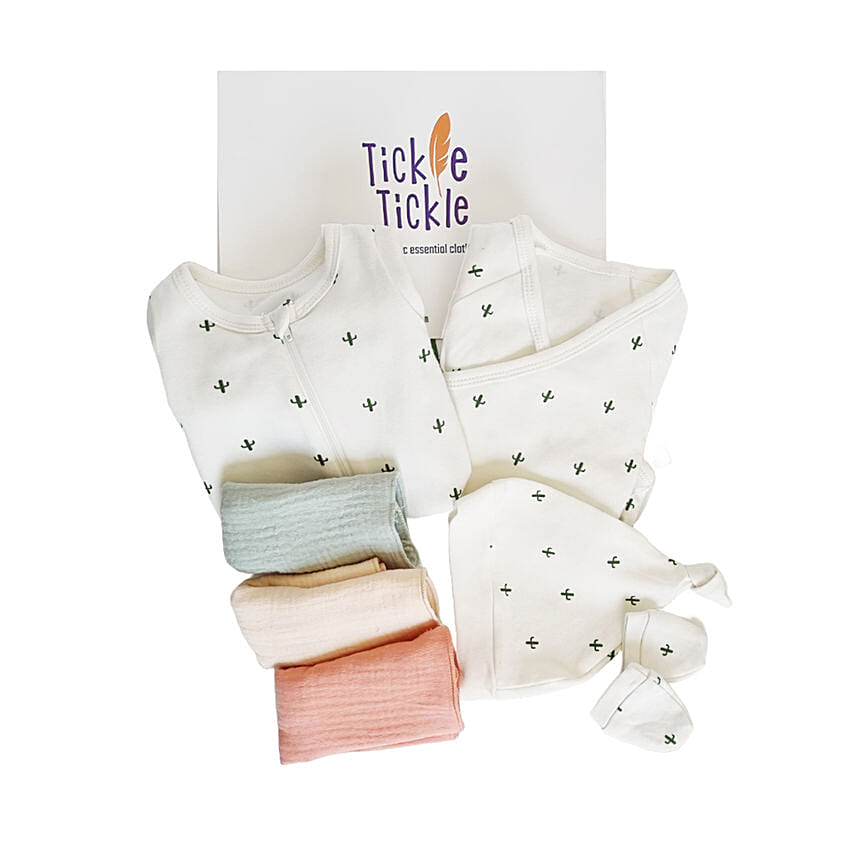 Spikey Big Essential organic baby gift hamper