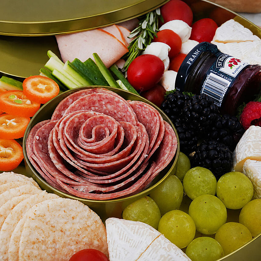 The Cheese Enthusiast'S Box