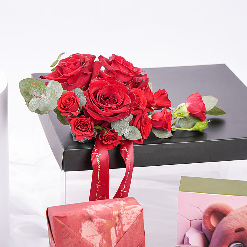 Valentines Gift Box of Cuddles