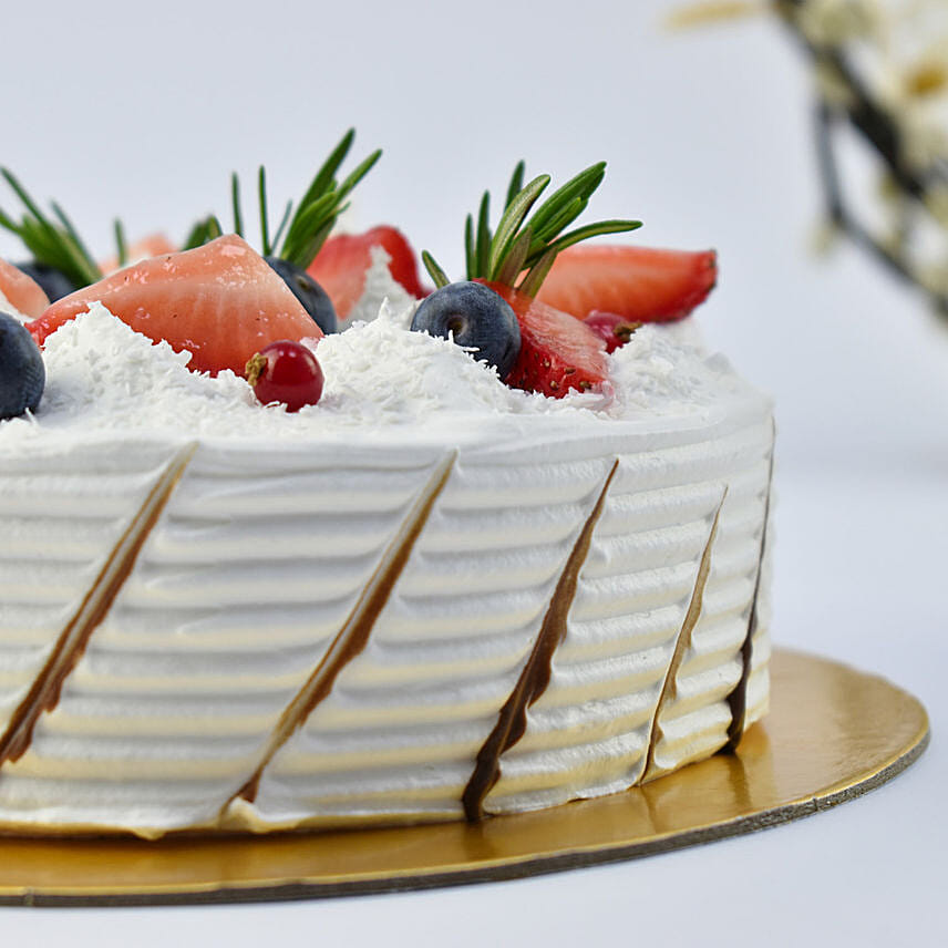 Vegan Vanilla Crunchy Cake